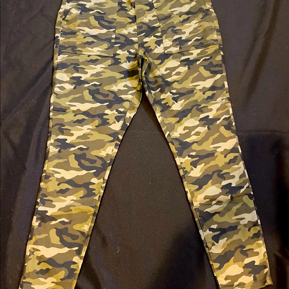 Camouflage pants
